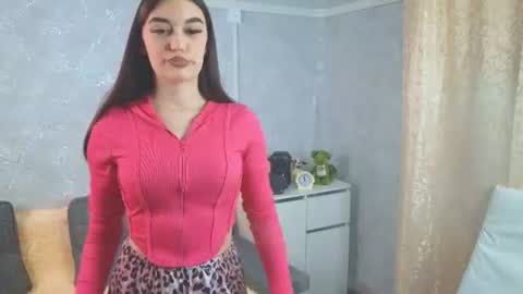lullabyofnight online show from June 2026 10:56:02 PM