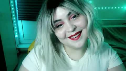 lulovia online show from March 2026 08:12:02 PM