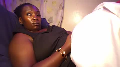 lulu_sparks1 online show from September 2025 12:15:01 AM