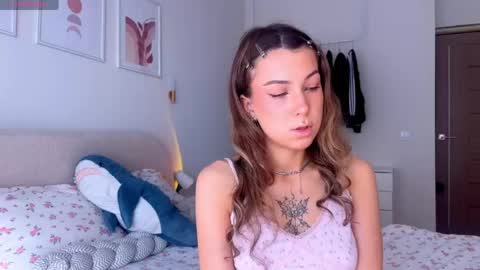 Snapshot of luluberryx chatting on June 2026 02:05:02 AM lulu berry online show from June 2026 02:05:02 AM