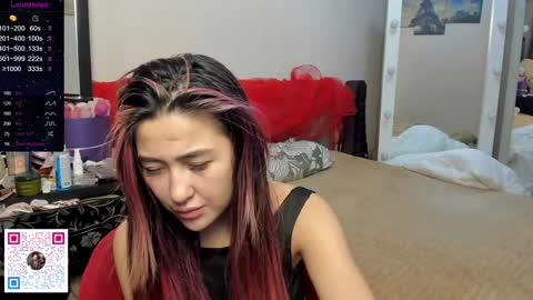 luluu_l online show from December 2024 03:40:02 AM