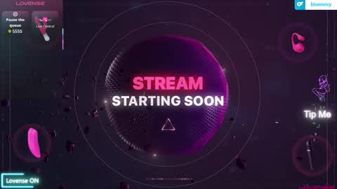 Snapshot of luluubloomm chatting on November 2025 08:07:01 PM Lulu online show from November 2025 08:07:01 PM