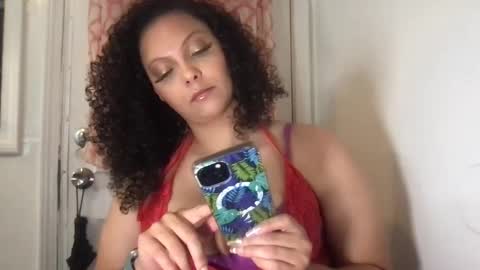 Snapshot of luluvalenttine chatting on September 2025 05:22:02 AM LuLu Valenttine Hot Sexy HawaiianCape Verde online show from September 2025 05:22:02 AM