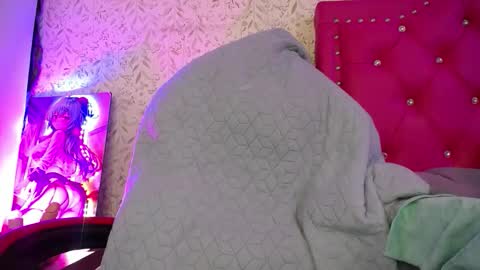 Luly online show from November 2025 04:43:02 AM