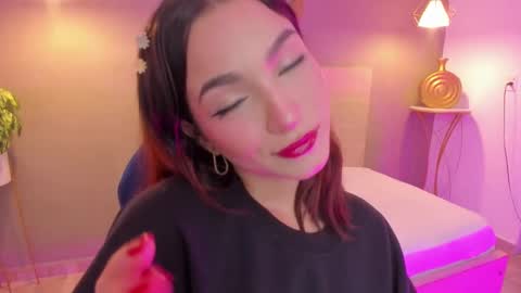 Snapshot of luma_sky chatting on September 2025 02:59:01 AM L U M A online show from September 2025 02:59:01 AM