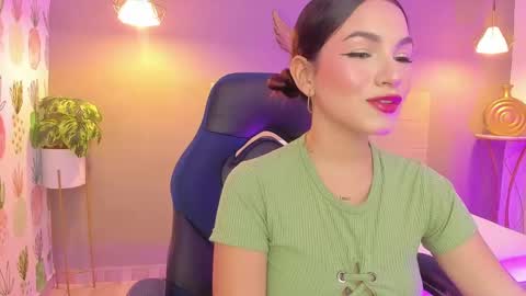 Snapshot of luma_sky chatting on September 2025 02:37:02 AM L U M A online show from September 2025 02:37:02 AM