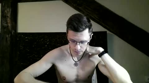 Andrew independent model 2000-0000 CET daily online show from April 2026 06:47:01 PM