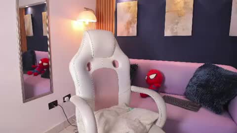 Snapshot of lumiernova chatting on June 2026 10:21:02 PM Lumier online show from June 2026 10:21:02 PM