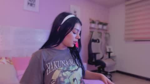 lummii_ online show from February 2026 07:06:02 PM