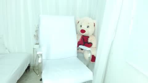 lun25apaixonad online show from March 2026 08:35:02 PM