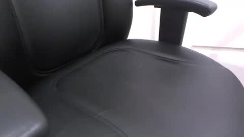 lun_cum online show from December 2025 07:52:01 PM