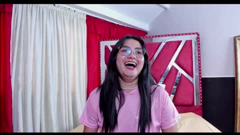 Luna  online show from September 2025 09:27:02 PM