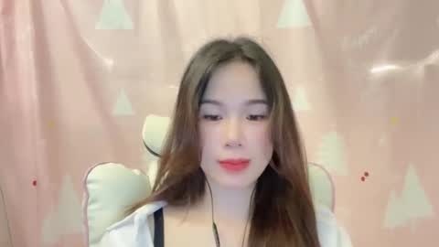 Luna online show from May 2026 12:07:01 AM