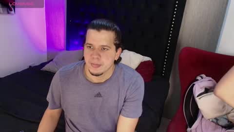 Snapshot of luna_and_titan chatting on November 2025 01:00:02 PM Luna And Titan online show from November 2025 01:00:02 PM