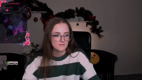 Snapshot of luna_berryy chatting on January 2025 04:57:02 AM luna_berryy online show from January 2025 04:57:02 AM