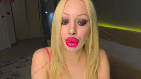 luna_beverly online show from May 2026 08:24:01 PM