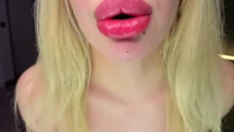 luna_beverly online show from June 2026 08:43:02 PM