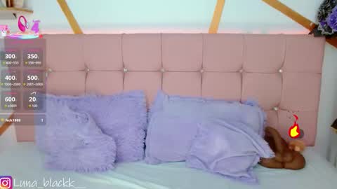 Luna online show from January 2026 09:18:01 PM