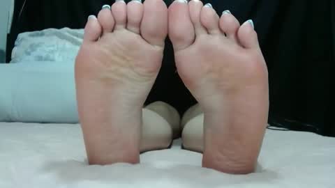 Luna--Blueberry online show from December 2025 03:57:01 AM