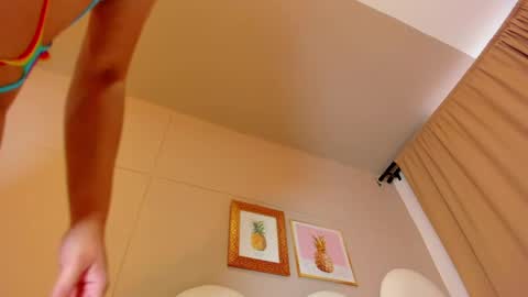 luna_bradley_ online show from April 2026 01:02:02 PM