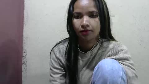 Snapshot of luna_cherry0 chatting on May 2026 04:08:01 AM Laura online show from May 2026 04:08:01 AM