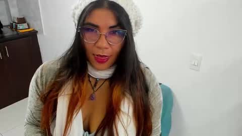 luna  online show from January 2025 11:15:02 AM