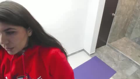 luna  online show from October 2025 11:33:02 AM