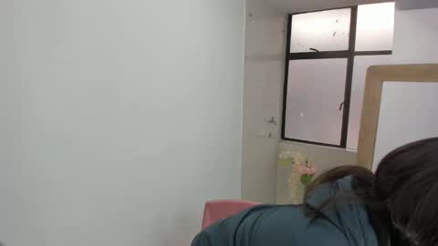 luna  online show from May 2026 11:15:01 AM