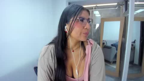 luna  online show from July 2026 11:17:01 AM