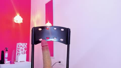 Luna online show from March 2026 08:14:01 PM