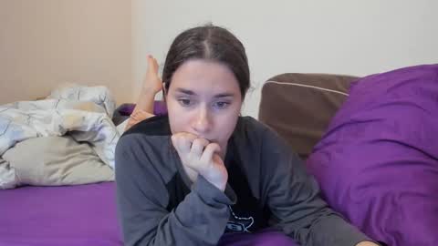 Snapshot of luna_elif chatting on November 2025 11:43:01 AM luna_elif online show from November 2025 11:43:01 AM