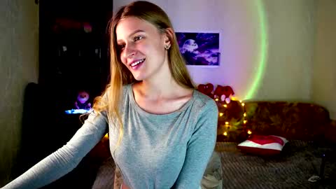 Snapshot of luna_evan chatting on November 2025 10:14:01 AM luna_evan online show from November 2025 10:14:01 AM