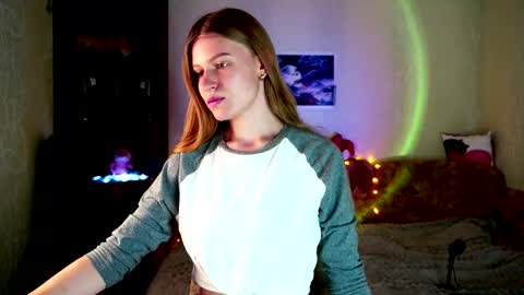 Snapshot of luna_evan chatting on November 2025 07:57:01 AM luna_evan online show from November 2025 07:57:01 AM