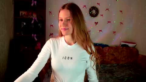 Snapshot of luna_evan chatting on February 2026 09:19:02 AM luna_evan online show from February 2026 09:19:02 AM