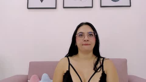 Snapshot of luna_ferrer1 chatting on July 2026 11:58:02 AM luna_ferrer1 online show from July 2026 11:58:02 AM