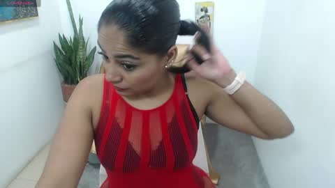 luna_fyre online show from March 2026 07:35:01 PM