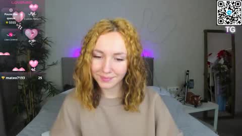 Luna online show from November 2025 12:11:02 AM