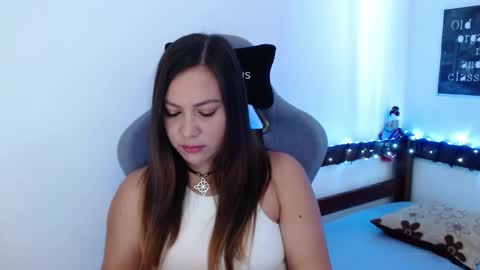 Snapshot of luna_gomez92 chatting on October 2025 06:06:01 PM Luna Gomez online show from October 2025 06:06:01 PM