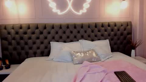 Snapshot of luna_hot_ass chatting on March 2026 11:08:01 PM luna_hot_ass online show from March 2026 11:08:01 PM