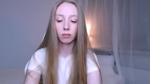 Luna online show from April 2026 02:27:02 AM
