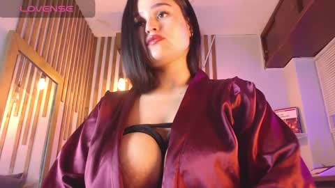 Snapshot of luna_jonhsonn chatting on February 2025 11:09:01 PM Luna Jonhsonn online show from February 2025 11:09:01 PM