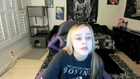 Luna online show from March 2026 04:26:01 AM