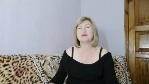 luna_lure11 online show from September 2025 11:22:02 AM