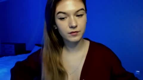 Luna online show from November 2025 03:59:02 AM