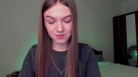 Luna online show from February 2026 04:27:01 AM