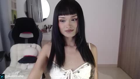 Snapshot of luna_mails chatting on November 2025 04:12:01 AM Luna online show from November 2025 04:12:01 AM