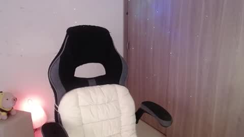 Snapshot of luna_mails chatting on December 2025 06:53:01 AM Luna online show from December 2025 06:53:01 AM