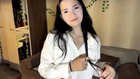 Snapshot of luna_mi_amore chatting on September 2025 01:02:01 PM Luna online show from September 2025 01:02:01 PM
