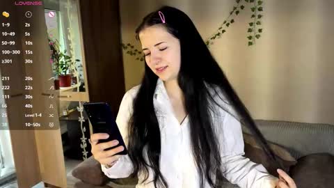 Snapshot of luna_mi_amore chatting on September 2025 11:23:02 AM Luna online show from September 2025 11:23:02 AM