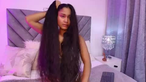 Snapshot of luna_queen7 chatting on April 2026 12:29:02 PM luna_queen7 online show from April 2026 12:29:02 PM